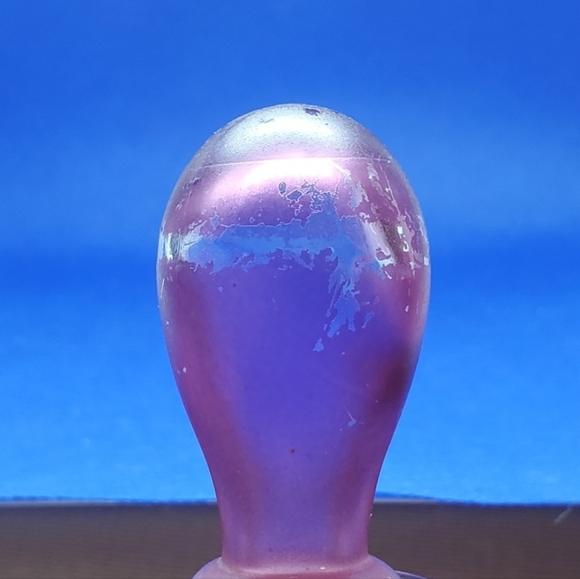 Skin So Soft Bottle by Avon, 1973 Bath Oil Decanter, Embossed Grape Vines EMPTY - Picture 7 of 11